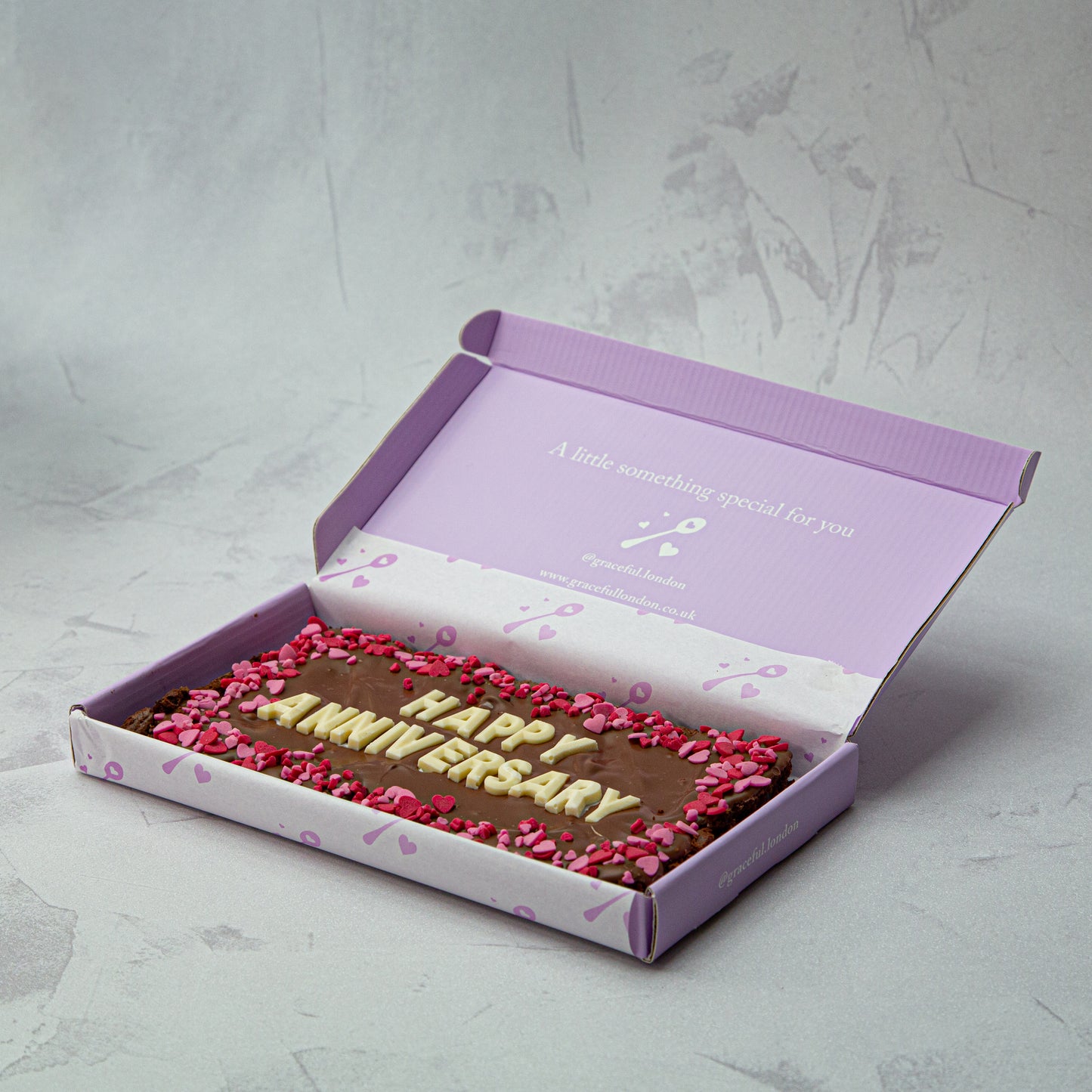 Graceful Anniversary Blondie/Brownie Slab (Regular)